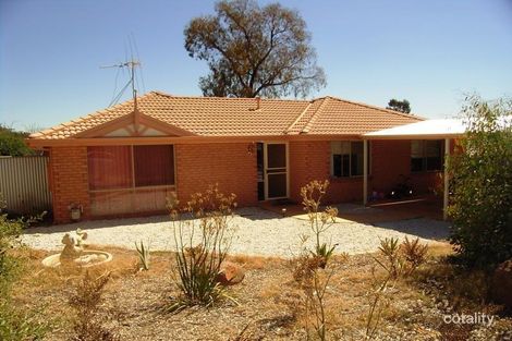 2 Manooka Ct, California Gully, VIC 3556