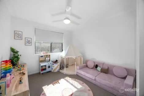 Property photo of 27 Silver Wattle Grove Peregian Springs QLD 4573