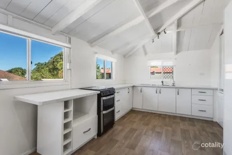 614 Oxley Ave, Scarborough, QLD 4020