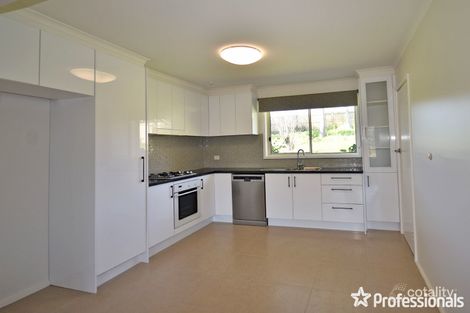 Property photo of 6 Greenslopes Drive Mooroolbark VIC 3138