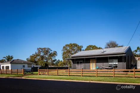 13 Margaret St, Edenhope, VIC 3318