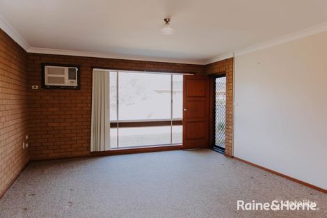 4/18 Bulolo St, Ashmont, NSW 2650