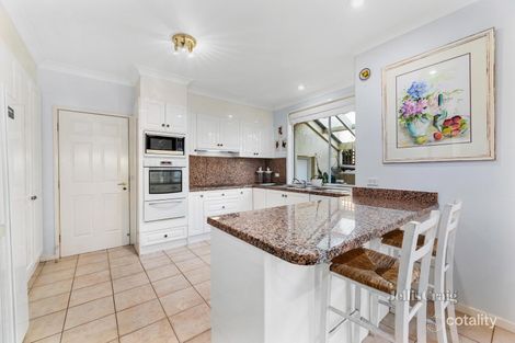 Property photo of 72 Essex Road Mount Waverley VIC 3149
