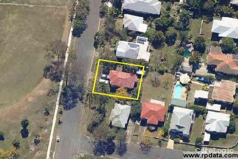 Property photo of 32 Forsyth Street Fairfield QLD 4103