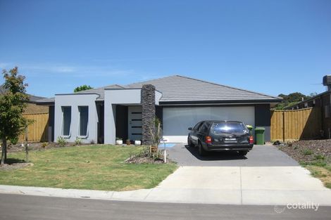 17 Kosta Boda Bvd, Pakenham, VIC 3810