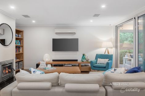 Property photo of 20 Ians Grove Templestowe Lower VIC 3107