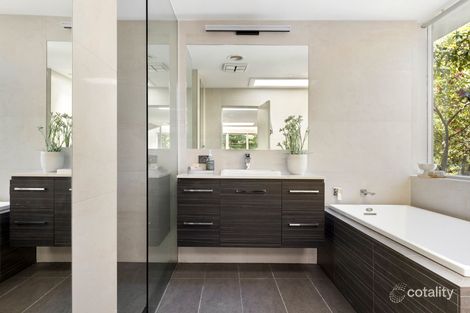 Property photo of 18 Sunset Crescent Mount Eliza VIC 3930