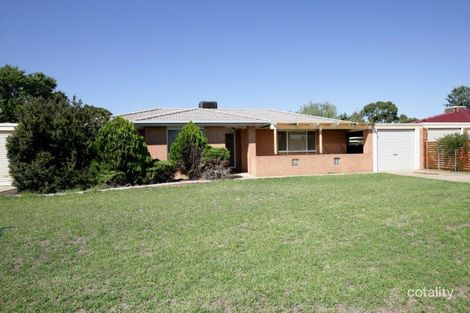 61 Grevillea Cres, Lake Albert, NSW 2650