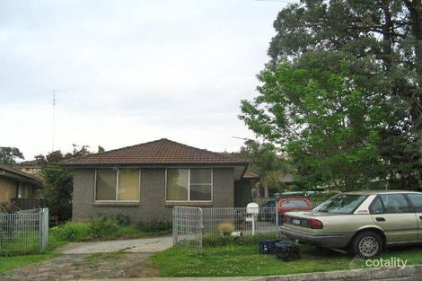 24 Blakemore Ave, Kanahooka, NSW 2530