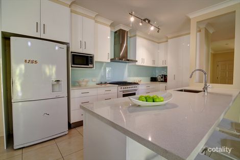 Property photo of 18 Carmarthen Circuit Pacific Pines QLD 4211