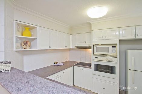 Property photo of 1/4-6 Northcliffe Terrace Surfers Paradise QLD 4217