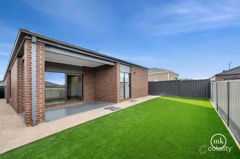 Property photo of 7 Scaffidi Way Wollert VIC 3750