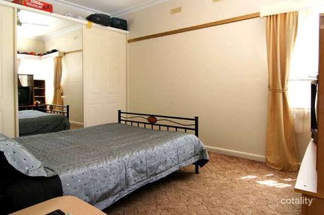 Property photo of 30 Carpenter Street Kangaroo Flat VIC 3555