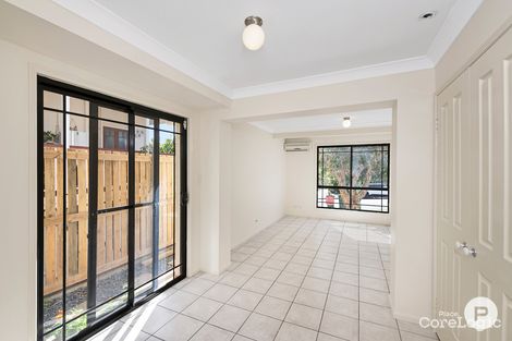 Property photo of 3/26 Dorinda Street Greenslopes QLD 4120