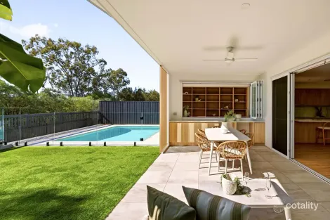 Property photo of 111 Coolum Parade Newport QLD 4020