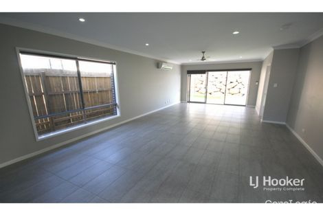 Property photo of 8 Carpenter Street Yarrabilba QLD 4207