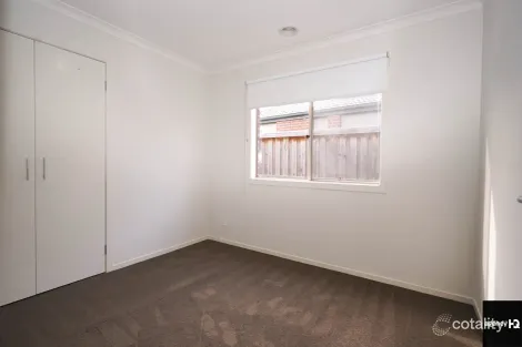 Property photo of 10 Aspect Drive Tarneit VIC 3029