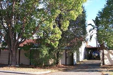 15 Edward St, Queens Park, WA 6107