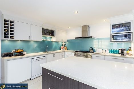 Property photo of 8 Timbarra Court Petrie QLD 4502