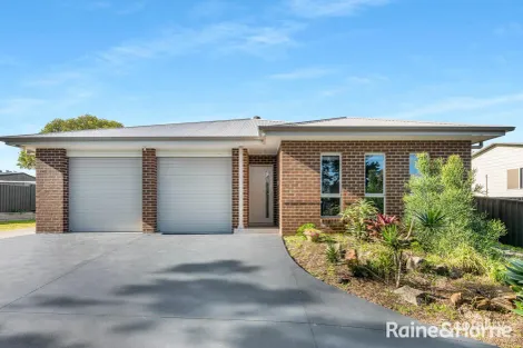 Property photo of 13A Renown Avenue Shoalhaven Heads NSW 2535
