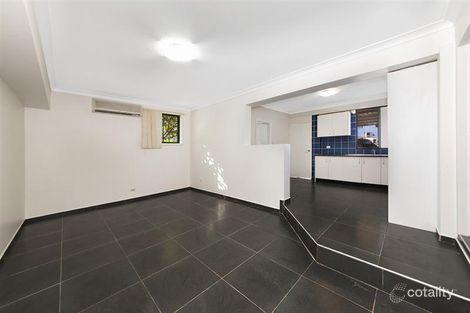 Property photo of 7 St Andrews Boulevard Casula NSW 2170