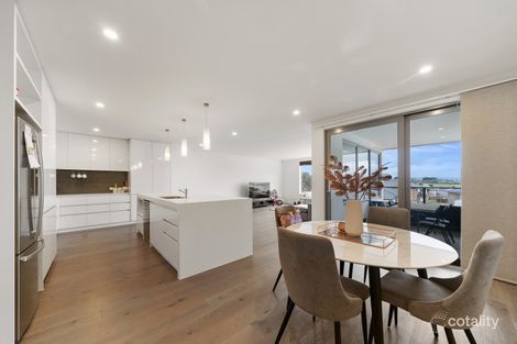 Property photo of 6 Bayleaf Street Berwick VIC 3806