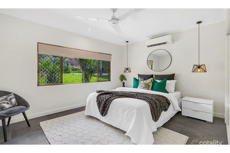 Property photo of 28 Bayview Street Bayview Heights QLD 4868