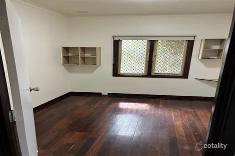 Property photo of 41 Panton Crescent Karrinyup WA 6018