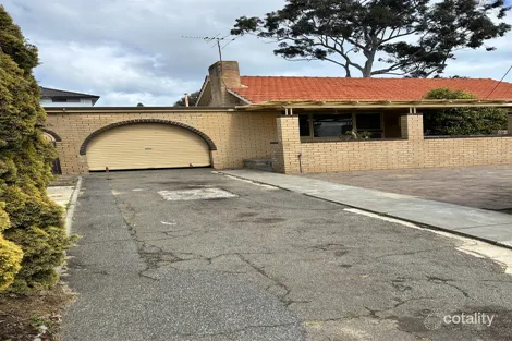 Property photo of 41 Panton Crescent Karrinyup WA 6018