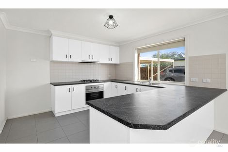 Property photo of 2/31 Barnfather Street Thomson VIC 3219