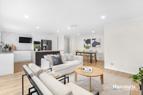 Property photo of 8 Harcourt Parade Macquarie Hills NSW 2285