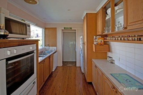 Property photo of 24 Lawn Avenue Bradbury NSW 2560