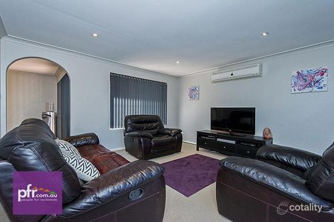 Property photo of 28 Blackthorn Road Eden Hill WA 6054