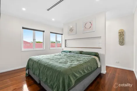 Property photo of 222 Wynnum North Road Wynnum QLD 4178