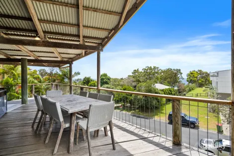 Property photo of 94 Tramican Street Point Lookout QLD 4183