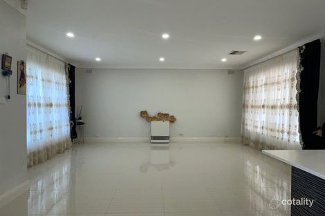 Property photo of 10 Parslow Road Para Hills SA 5096