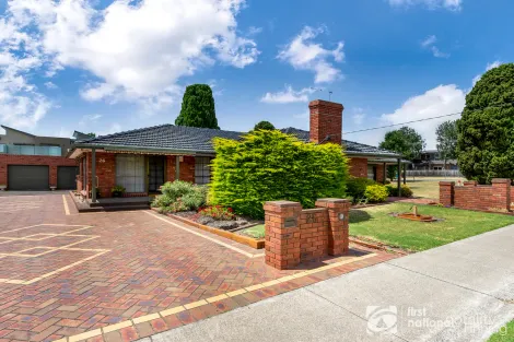 28 Russell St, Cranbourne, VIC 3977