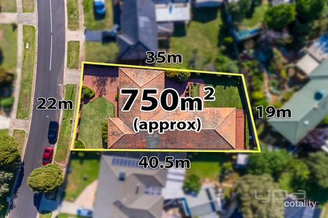 Property photo of 24 Linlithgow Way Melton West VIC 3337