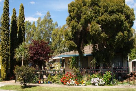 5 Beverley St, Kangaroo Flat, VIC 3555