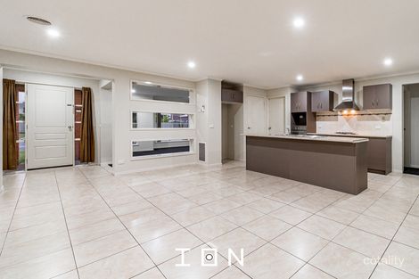 Property photo of 23 Reynard Place Cranbourne East VIC 3977