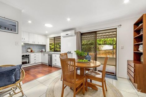 Property photo of 4/121 Berrima Street Wynnum QLD 4178