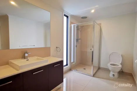 Property photo of 1/1399 North Road Oakleigh East VIC 3166