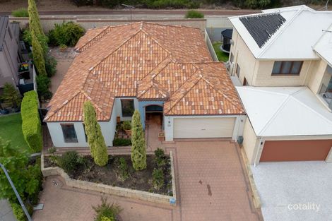 Property photo of 14 Avalon Rise Carine WA 6020