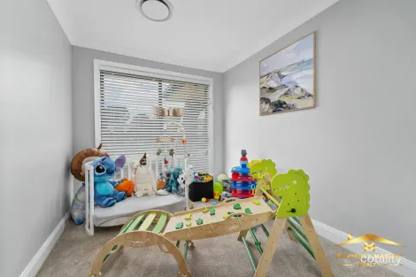 Property photo of 42 Evelyn Street Macquarie Fields NSW 2564