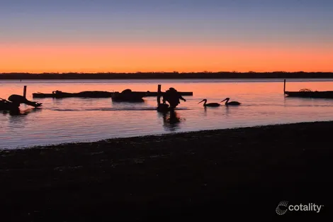 Property photo of 121 Green Point Drive Green Point NSW 2428