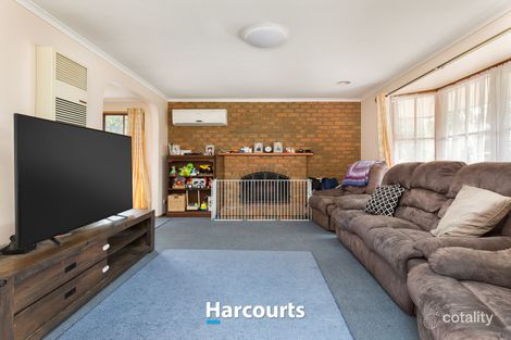 Property photo of 1 Nullica Court Berwick VIC 3806