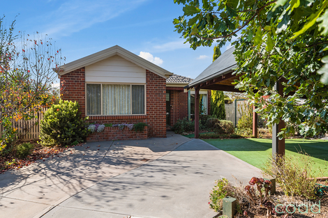 6 Landscape Cl, Gisborne, VIC 3437