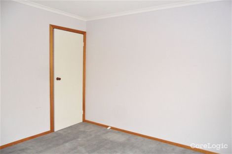 Property photo of 31 St James Avenue Springvale VIC 3171