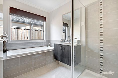 Property photo of 21 Lithgow Street Beveridge VIC 3753