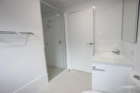 Property photo of 32 Velvetene Road Byford WA 6122